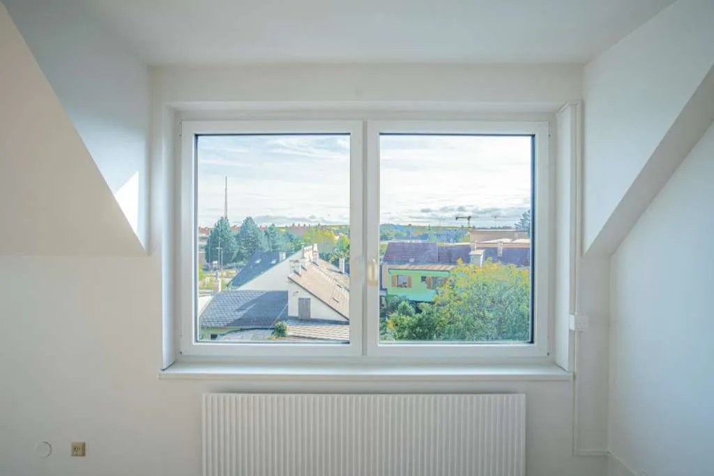 PROVISIONSFREI: Traumhafte DG-Wohnung mit Fernblick direkt vom Abgeber - Ansicht 3