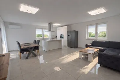 5-Zimmer-Haus kaufen in Braunau am Inn – 115 m², € 359.000 – Bild 2 von 11