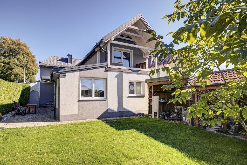 Einfamilienhaus - Keller - ca. 160 m² Wohnfläche - 5 Schlafzimmer - Garten und Gartenhaus! - Ansicht 2