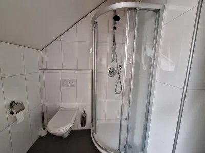 6-Zimmer-Gewerbeimmobilie mieten in Wels – 154,5 m², € 1.571 – Bild 28 von 28