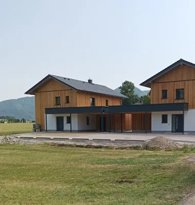5-Zimmer-Haus mieten in Gmunden – 127 m², € 1.900 – Bild 2 von 20