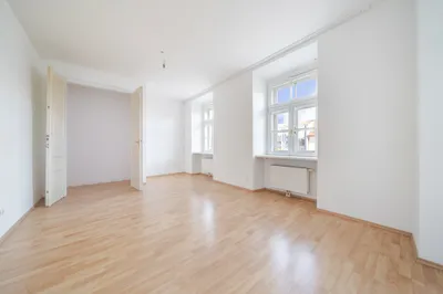 2-Zimmer-Wohnung kaufen in Baden – 50 m², € 159.000 – Bild 2 von 12