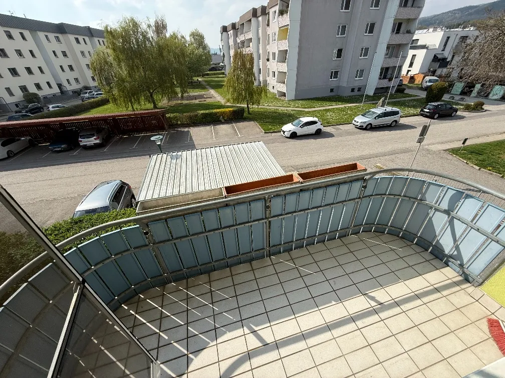 Familienwohnung mit Tiefgaragenplatz - View 3
