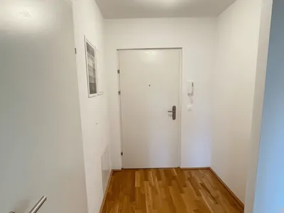 Attraktive Neubauwohnung, Fußbodenheizung, Balkon – Bild 3