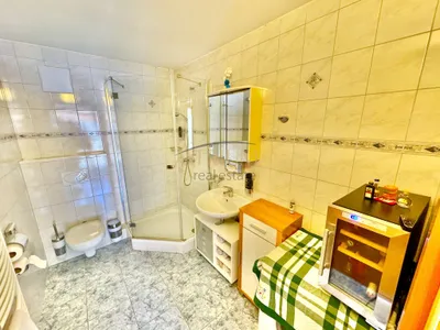 13-Zimmer-Gewerbeimmobilie kaufen in Krems Land – 250 m², € 798.463 – Bild 8 von 15