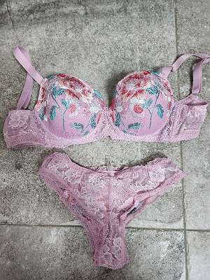 INTIMISSIMI Dessous 2er-Set Slips String Höschen Spitze weiß div. Modelle  Gr. S/ M 38 wie NEU NP15,99/19,99, € 10,- (2452 Mannersdorf am  Leithagebirge) - willhaben