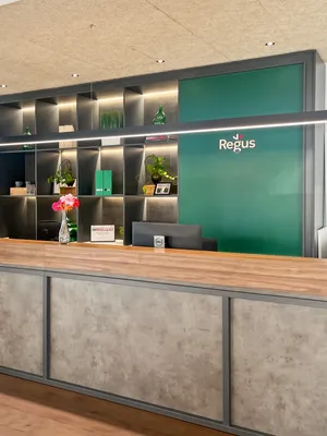 Gewerbeimmobilie mieten in Salzburg Stadt – 2 465 m² – Bild 2 von 9