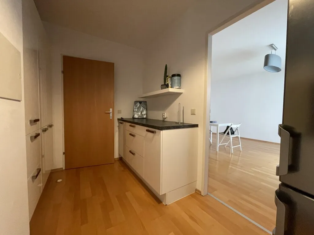 Rembrandtstraße: teilmöblierte 2 Zimmer mit Loggia (ab 01.08.2026) nahe Augarten / Taborstraße! - Ansicht 3
