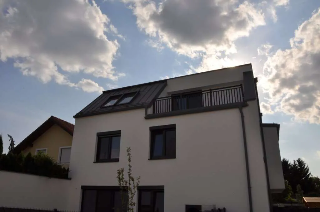 PROVISIONSFREI - OPTIONAL SCHLÜSSELFERTIG - WÄRMEPUMPE - 5 ZIMMER UND ELEKTRISCHE BESCHATTUNG! – pohled 2
