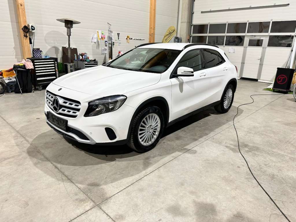 Mercedes-Benz GLA-Klasse GLA 200 d SUV / Geländewagen