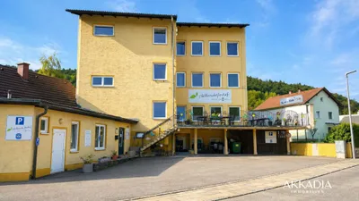 12-Zimmer-Gewerbeimmobilie mieten in Wiener Neustadt Land – 599 m², € 4.663