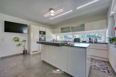 6-Zimmer-Haus kaufen in Vöcklabruck – 170 m², € 789.000 – Bild 3 von 26