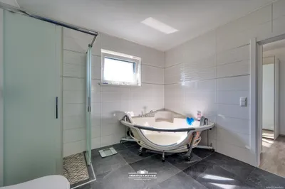 6-Zimmer-Haus kaufen in Vöcklabruck – 170 m², € 789.000 – Bild 12 von 26