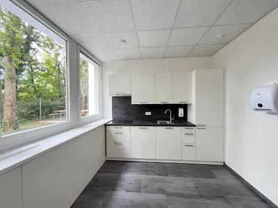 Gewerbeimmobilie mieten in Wien – 176 m², € 5 – Bild 7 von 19