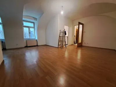 Altbauwohnung in Hofruhelage – Bild 3