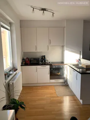 Moderne Neubauwohnung mit großem Balkon in U4-Nähe!! Möbelablöse möglich! – Bild 2