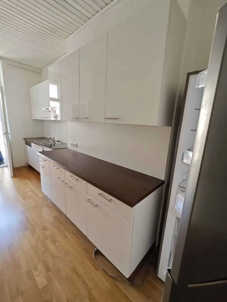 Graz - St. Leonhard! Am Fuße des Ruckerlbergs: Stilvolle Altbauwohnung mit zeitgemäßem Flair und ruhigen Innenhofbalkon! - Ansicht 3