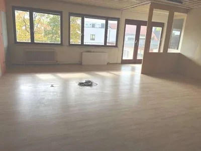 2-Zimmer-Gewerbeimmobilie mieten in Mistelbach – 22 m², € 5 – Bild 13 von 17