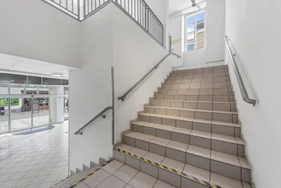 8-Zimmer-Gewerbeimmobilie mieten in Wiener Neustadt – 709 m² – Bild 16 von 25