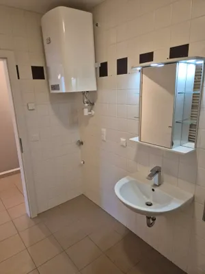 3-Zimmer-Wohnung mieten in Neunkirchen – 54 m², € 685 – Bild 7 von 12