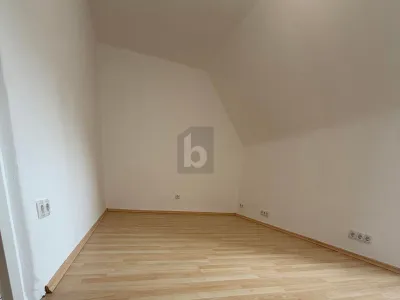 2-Zimmer-Wohnung kaufen in Baden – 42 m², € 85.000 – Bild 2 von 5