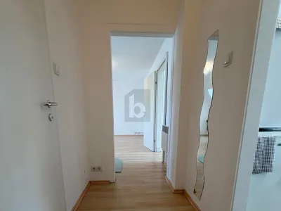 2-Zimmer-Wohnung kaufen in Baden – 42 m², € 85.000 – Bild 4 von 5