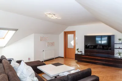 7-Zimmer-Gewerbeimmobilie kaufen in Neusiedl am See – 351 m², € 575.000 – Bild 26 von 31