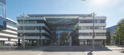 Gewerbeimmobilie mieten in Wien – 1 239 m², € 15