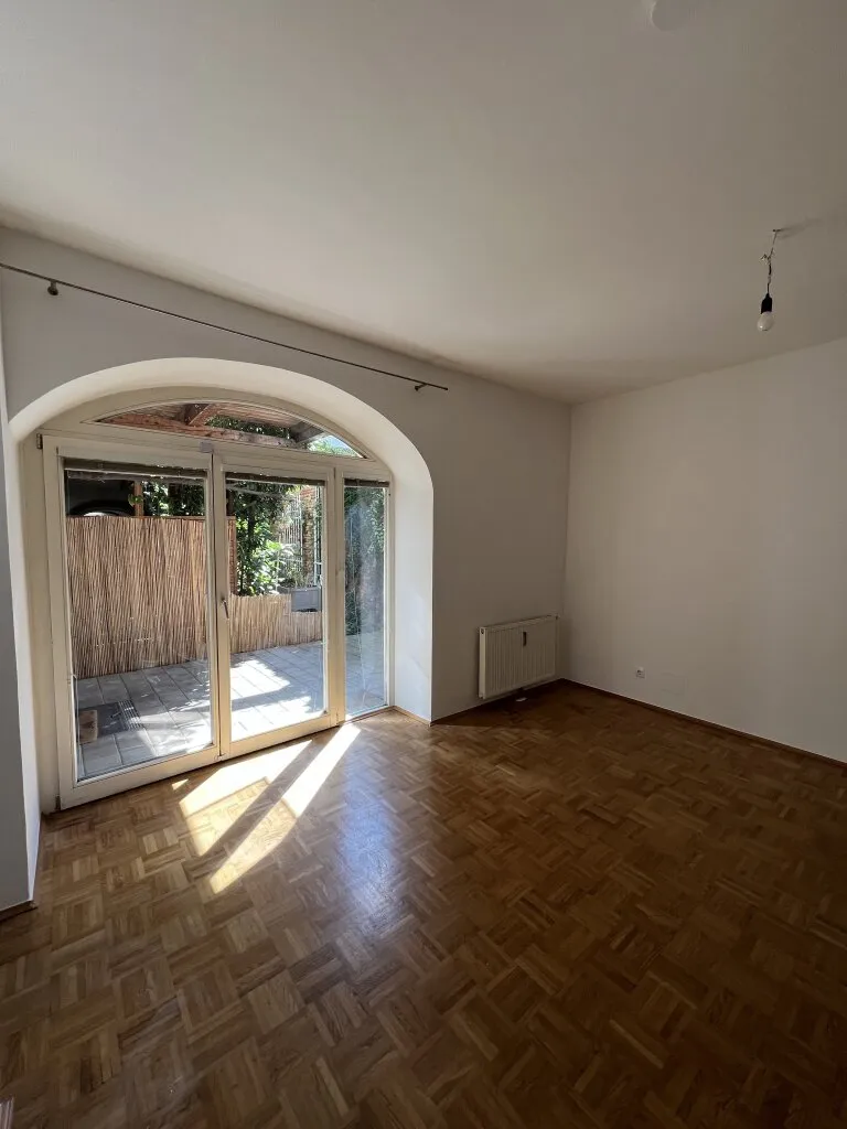 Griesgasse: Schöne 2 Zimmerwohnung im Erdgeschoss