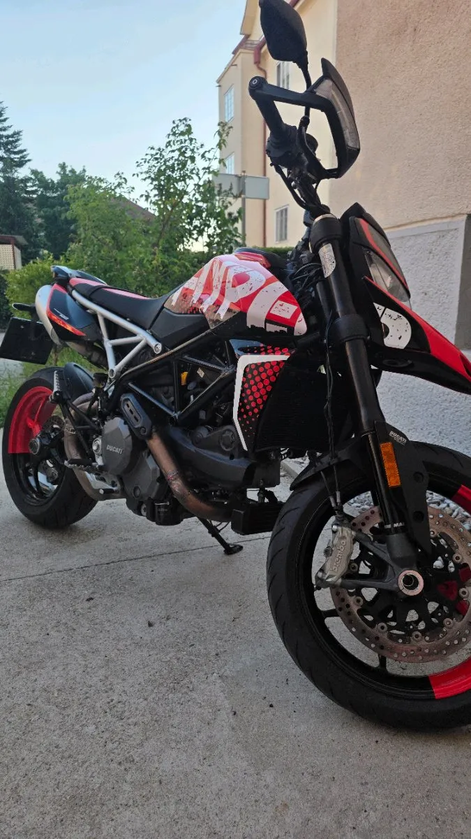 Ducati Hypermotard