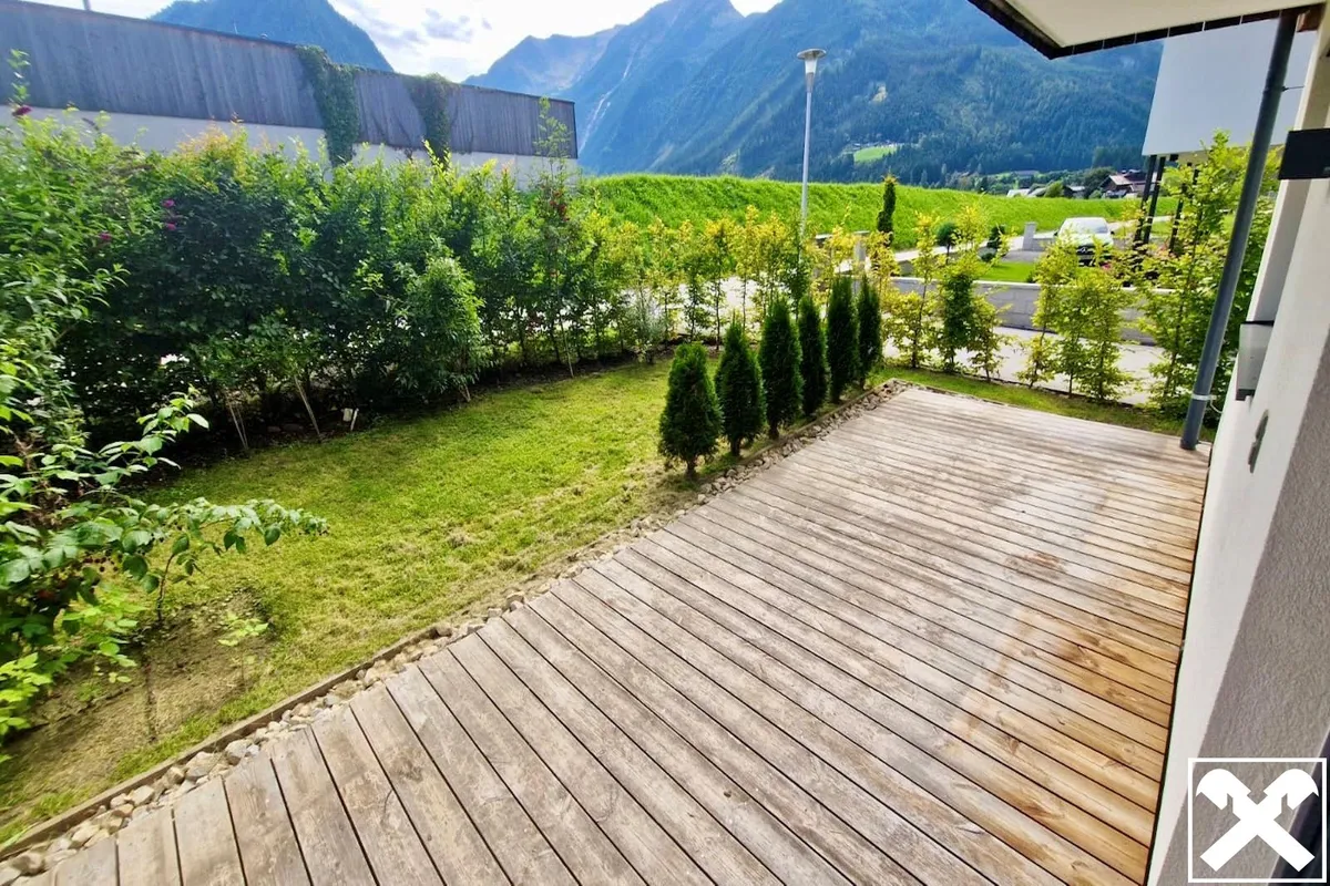 Neuwertige Gartenwohnung mit Sonnenterrasse – pohled 2