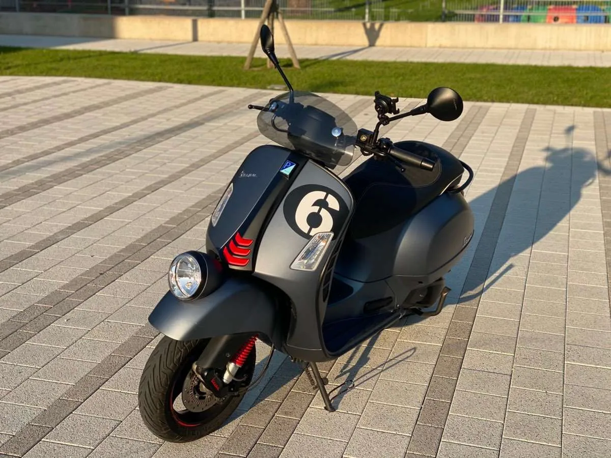 Vespa GTS