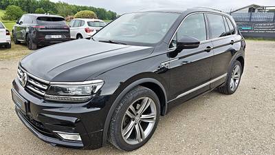 VW Tiguan 2,0 TDI SCR 4Motion Comfortline*R-LINE*A...