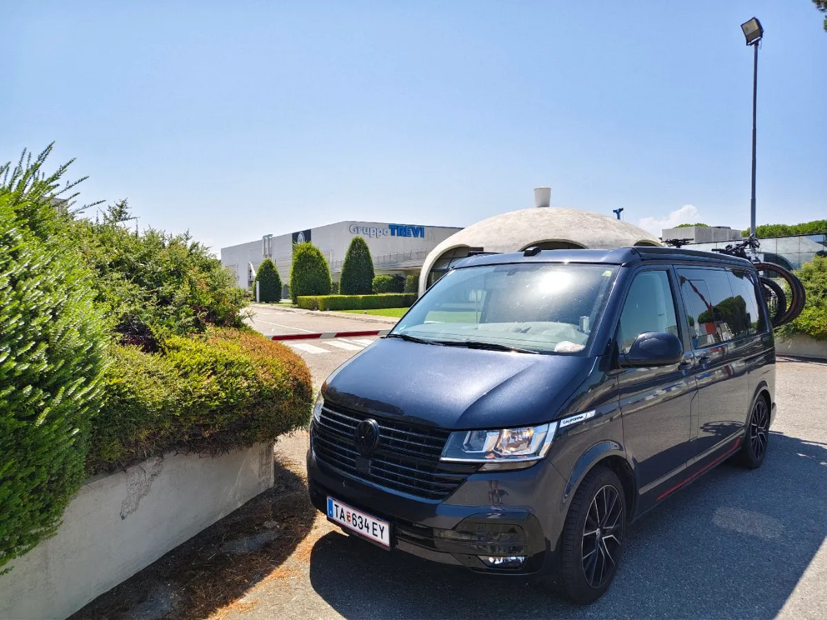 VW t6 California Beach camper