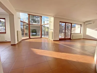 7-Zimmer-Haus mieten in Wien – 298,4 m², € 3.800 – Bild 2 von 30