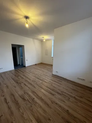 3-Zimmer-Gewerbeimmobilie mieten in Korneuburg – 74 m², € 890 – Bild 5 von 12