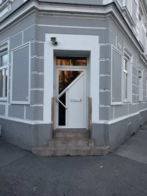 3-Zimmer-Gewerbeimmobilie mieten in Korneuburg – 74 m², € 890 – Bild 1 von 12