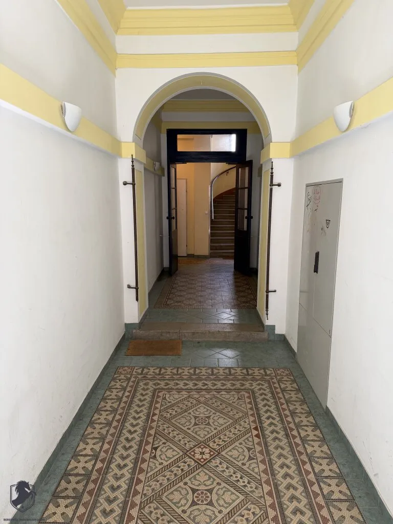 Charmante 1-Zimmer-Wohnung mit separater Küche – pohled 3