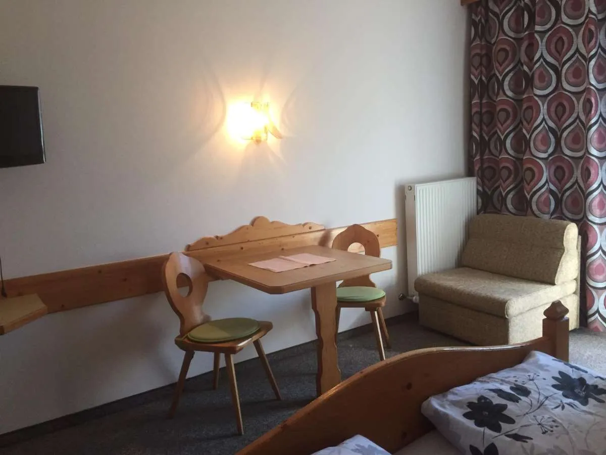 Sonniges Appartement mit Balkon und Kaisergebirgsausblick in Walchsee – pohled 2