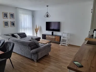 Nachmieter ab 1. November gesucht - moderne 3-Zimmer-Wohnung mit großem Balkon nahe U6 Alterlaa - Warmmiete 1.213,66 € – Bild 2