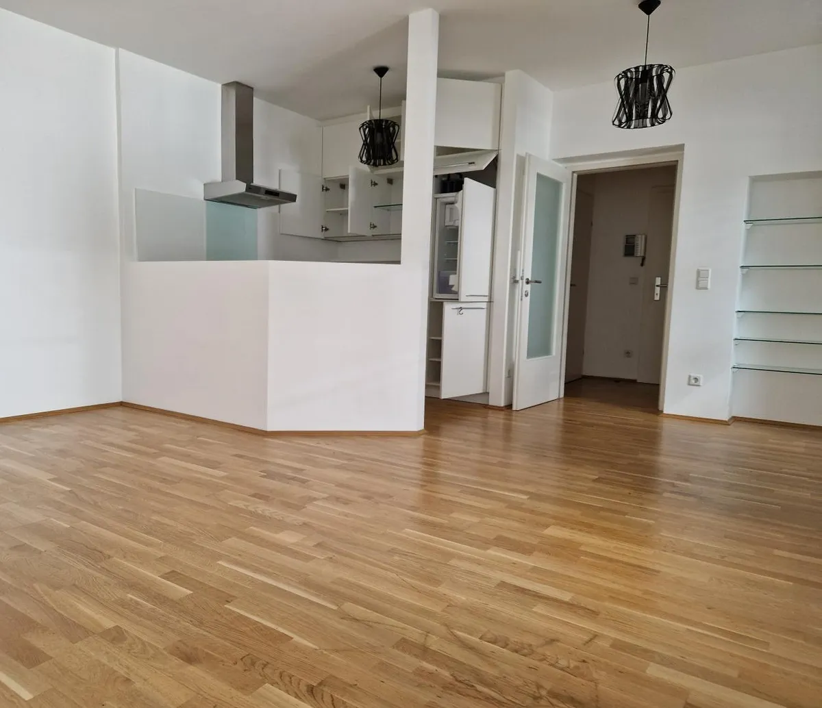 Kaufpreis REDUZIERT - 3 Zimmer, Loggia, Fernwärme, Garage möglich - Nähe Campus Uni Wien - Ansicht 3
