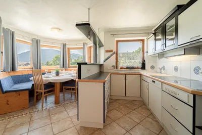4-Zimmer-Wohnung mieten in Kitzbühel – 155 m², € 2.440 – Bild 7 von 12
