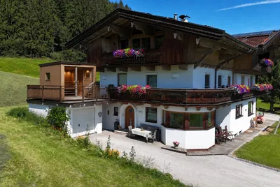 4-Zimmer-Wohnung mieten in Kitzbühel – 155 m², € 2.440 – Bild 2 von 12