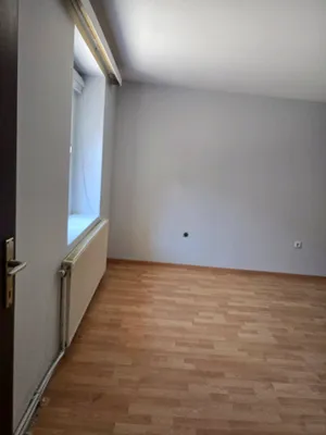 4-Zimmer-Immobilie kaufen in Hollabrunn – 100 m², € 85.000 – Bild 10 von 31