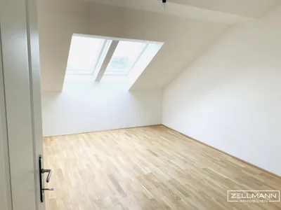 lichtdurchflutetes Dachgeschoss mit Charme und Freifläche | ZELLMANN IMMOBILIEN – Bild 2
