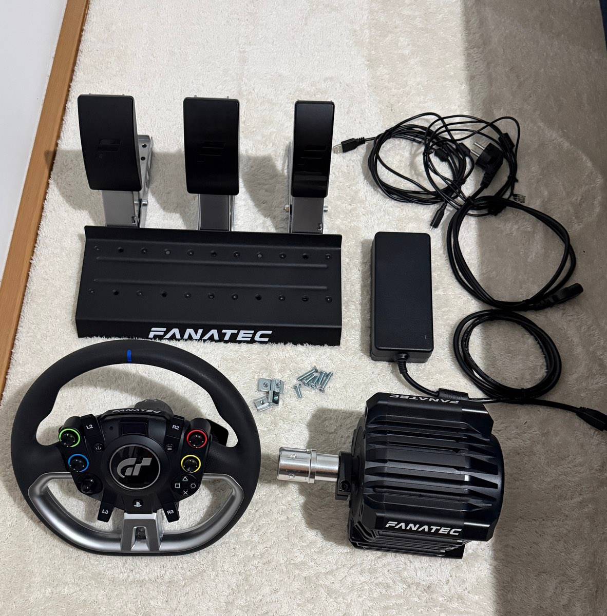 Fanatec Gran Turismo DD Pro Set (PS5/ PS4/ PC) - neuwertig, vollständig, funktionsfähig