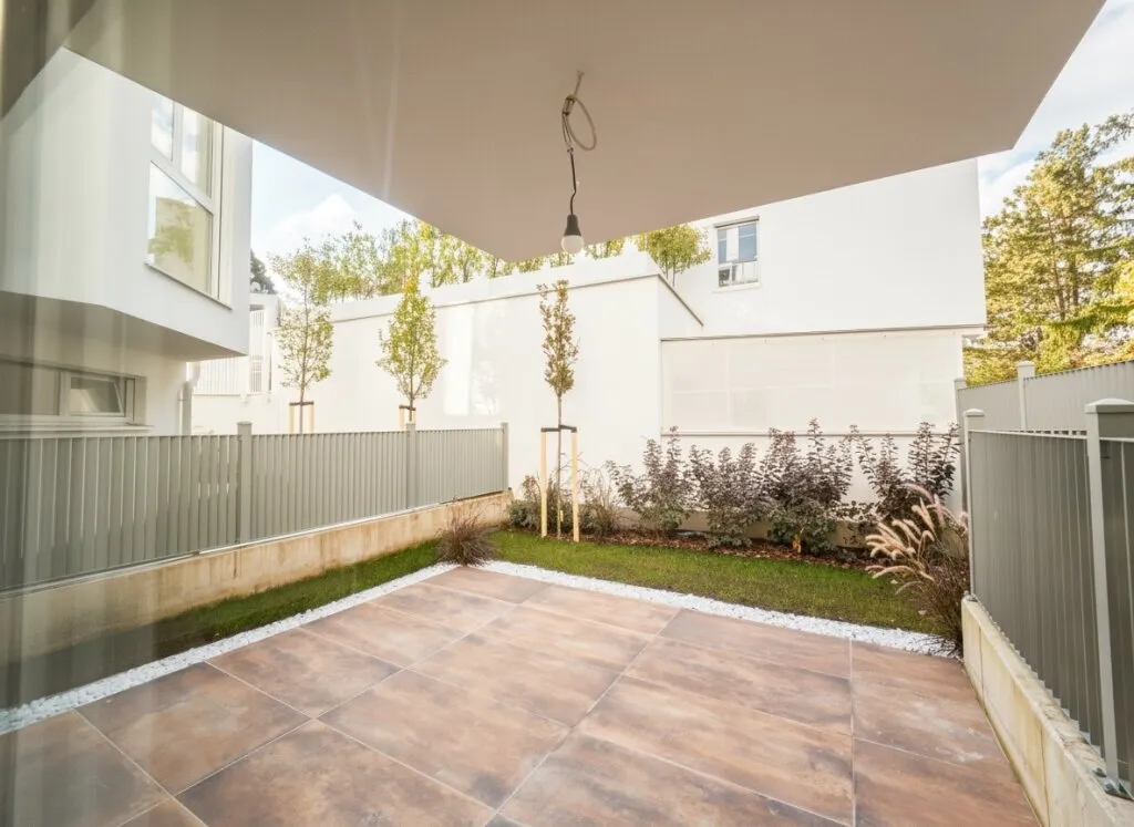 Exklusives Wohnen in Hietzing - Erstbezug-Domizil mit Dachterrasse und Garten - Ansicht 3