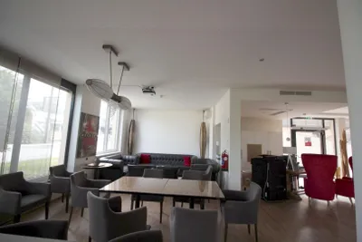 1-Zimmer-Gewerbeimmobilie mieten in Graz – 159 m², € 1.910 – Bild 4 von 7