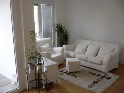 Wunderschöne 2 Zimmer DG Wohnung in Top Lage! – Bild 2