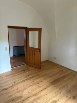 2-Zimmer-Wohnung mieten in Neunkirchen – 84 m², € 842 – Bild 11 von 14